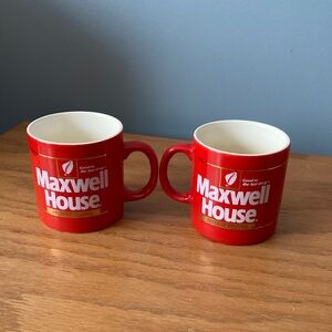 1980’s instant Maxwell House coffee cup 12 ounce or 341 mL red made in England